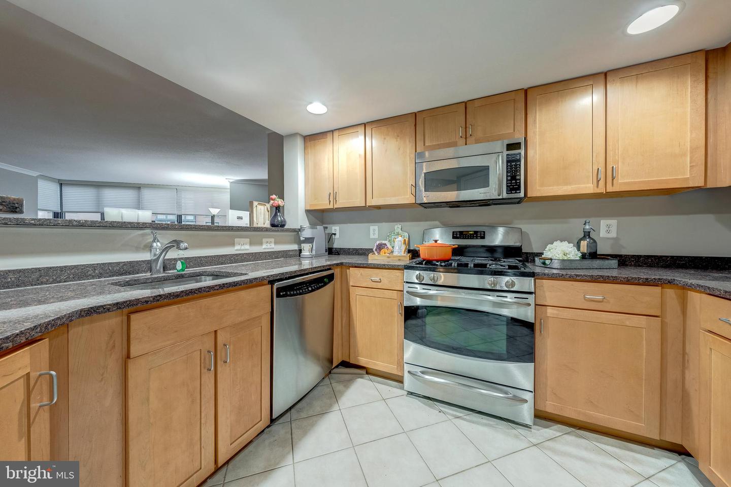 2220 FAIRFAX DR #608, ARLINGTON, Virginia 22201, 3 Bedrooms Bedrooms, ,2 BathroomsBathrooms,Residential,For sale,2220 FAIRFAX DR #608,VAAR2065890 MLS # VAAR2065890