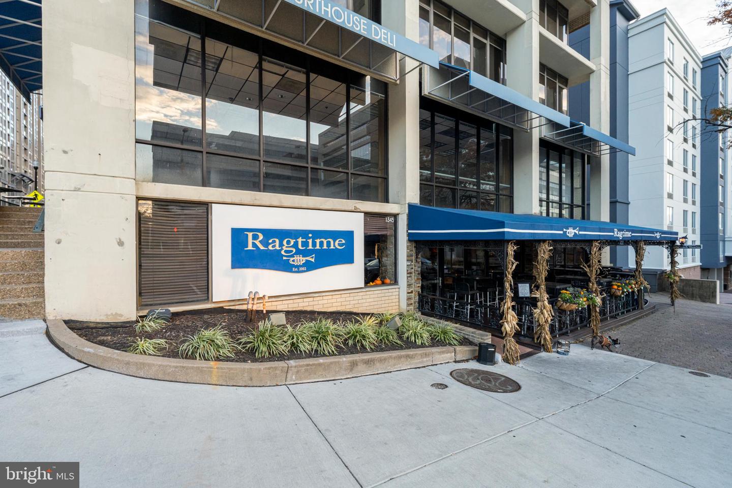 2220 FAIRFAX DR #608, ARLINGTON, Virginia 22201, 3 Bedrooms Bedrooms, ,2 BathroomsBathrooms,Residential,For sale,2220 FAIRFAX DR #608,VAAR2065890 MLS # VAAR2065890