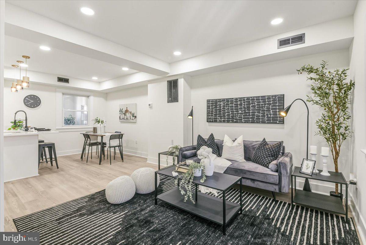 3310 12TH ST SE, WASHINGTON, District Of Columbia 20032, 4 Bedrooms Bedrooms, 4 Rooms Rooms,2 BathroomsBathrooms,Residential,For sale,3310 12TH ST SE,DCDC2231098 MLS # DCDC2231098