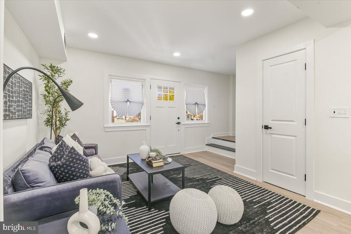 3310 12TH ST SE, WASHINGTON, District Of Columbia 20032, 4 Bedrooms Bedrooms, 4 Rooms Rooms,2 BathroomsBathrooms,Residential,For sale,3310 12TH ST SE,DCDC2231098 MLS # DCDC2231098