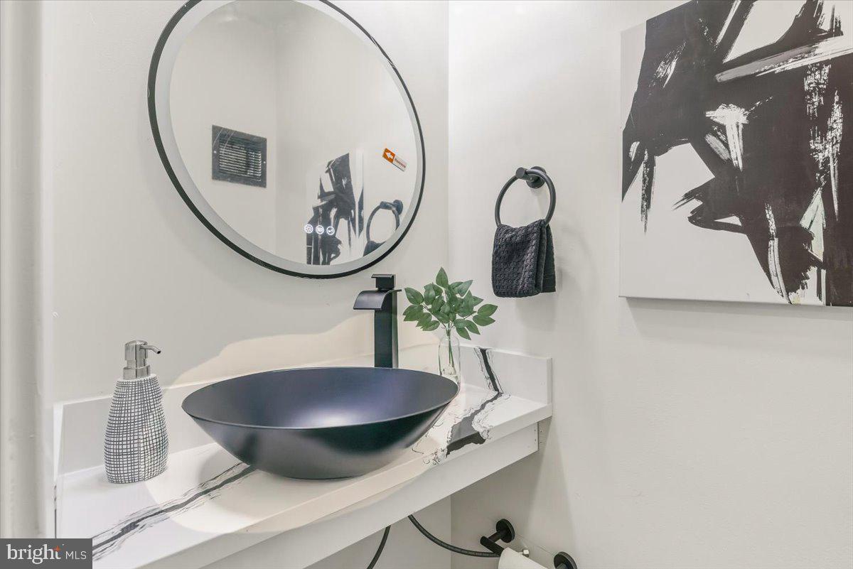 3310 12TH ST SE, WASHINGTON, District Of Columbia 20032, 4 Bedrooms Bedrooms, 4 Rooms Rooms,2 BathroomsBathrooms,Residential,For sale,3310 12TH ST SE,DCDC2231098 MLS # DCDC2231098