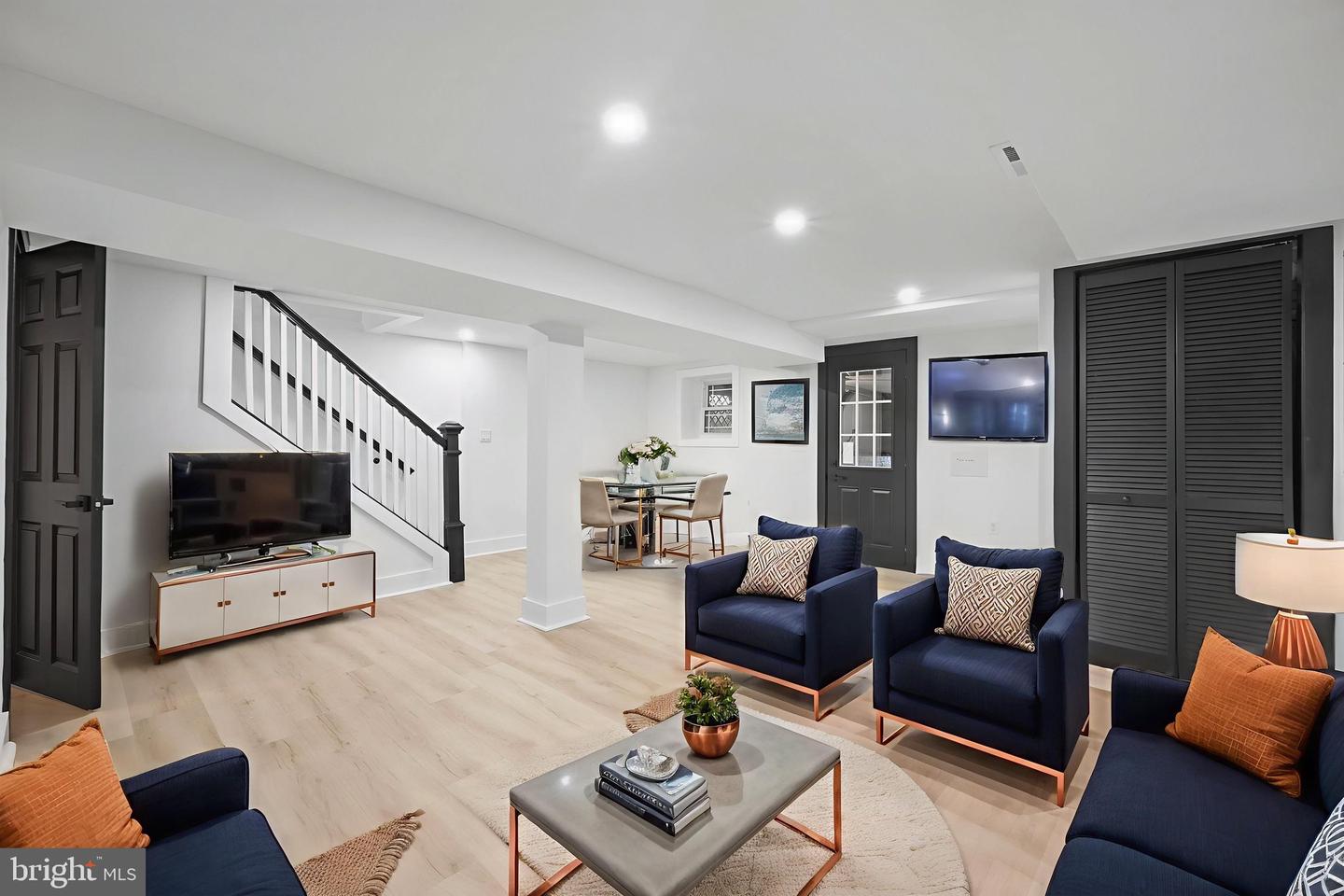 9 GIRARD ST NE, WASHINGTON, District Of Columbia 20002, 4 Bedrooms Bedrooms, ,3 BathroomsBathrooms,Residential,For sale,9 GIRARD ST NE,DCDC2231106 MLS # DCDC2231106