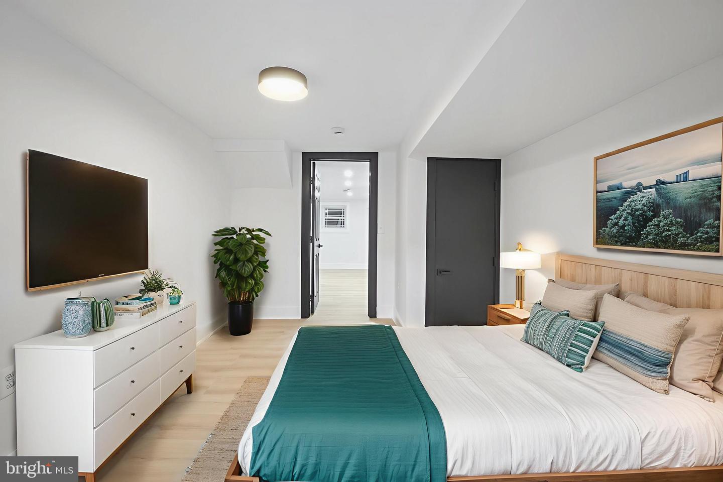 9 GIRARD ST NE, WASHINGTON, District Of Columbia 20002, 4 Bedrooms Bedrooms, ,3 BathroomsBathrooms,Residential,For sale,9 GIRARD ST NE,DCDC2231106 MLS # DCDC2231106