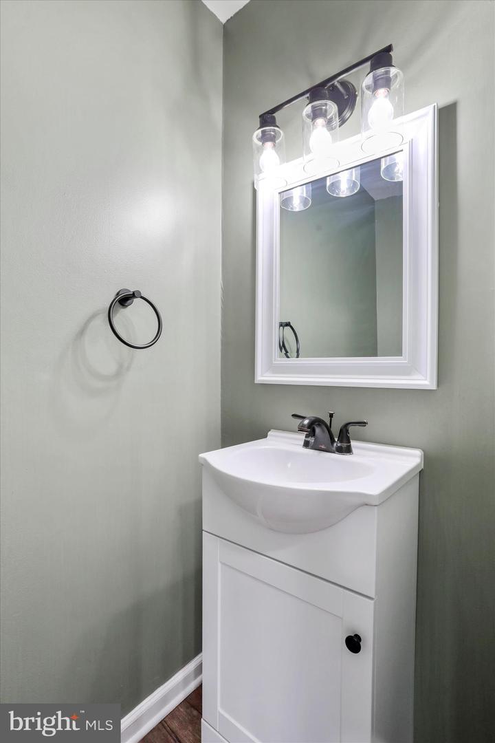 127 WOODRIDGE CT, STEPHENS CITY, Virginia 22655, 2 Bedrooms Bedrooms, ,1 BathroomBathrooms,Residential,For sale,127 WOODRIDGE CT,VAFV2037980 MLS # VAFV2037980