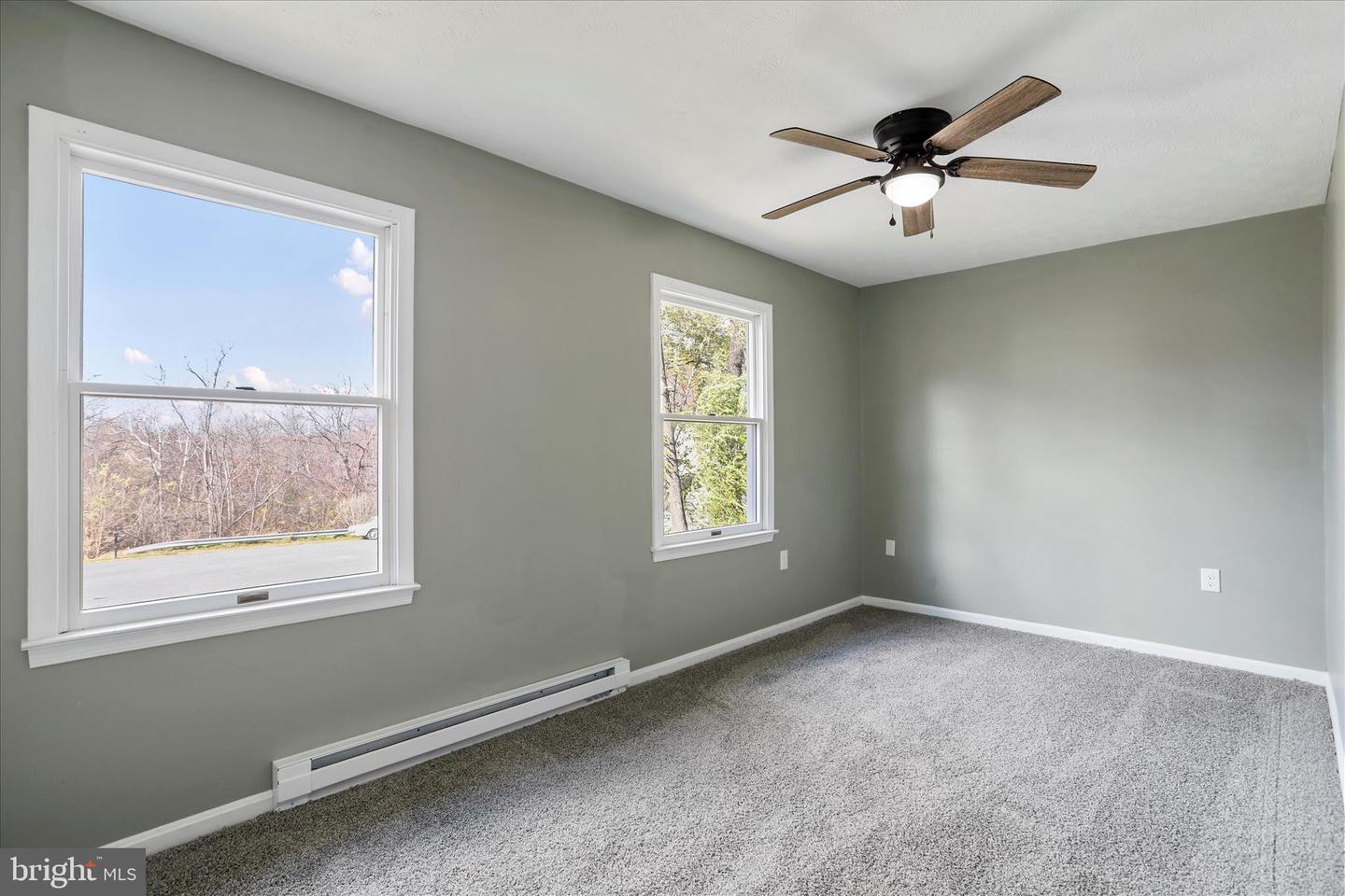 127 WOODRIDGE CT, STEPHENS CITY, Virginia 22655, 2 Bedrooms Bedrooms, ,1 BathroomBathrooms,Residential,For sale,127 WOODRIDGE CT,VAFV2037980 MLS # VAFV2037980