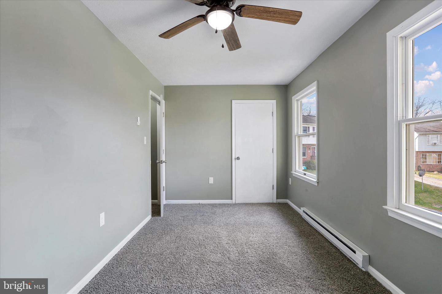 127 WOODRIDGE CT, STEPHENS CITY, Virginia 22655, 2 Bedrooms Bedrooms, ,1 BathroomBathrooms,Residential,For sale,127 WOODRIDGE CT,VAFV2037980 MLS # VAFV2037980