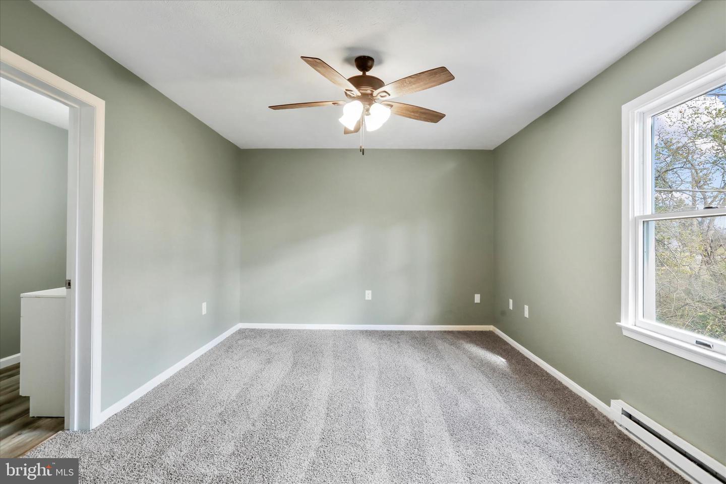 127 WOODRIDGE CT, STEPHENS CITY, Virginia 22655, 2 Bedrooms Bedrooms, ,1 BathroomBathrooms,Residential,For sale,127 WOODRIDGE CT,VAFV2037980 MLS # VAFV2037980