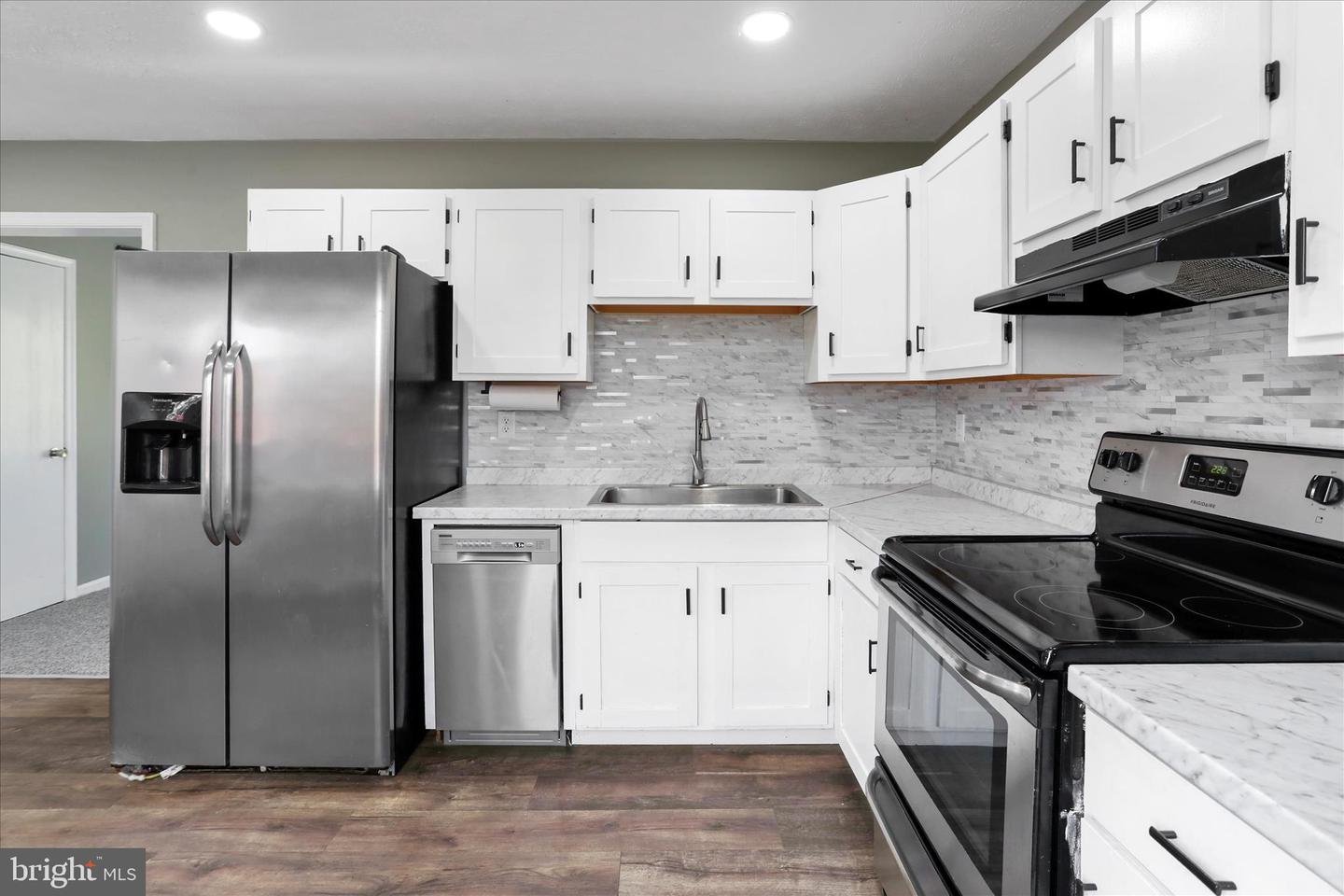 127 WOODRIDGE CT, STEPHENS CITY, Virginia 22655, 2 Bedrooms Bedrooms, ,1 BathroomBathrooms,Residential,For sale,127 WOODRIDGE CT,VAFV2037980 MLS # VAFV2037980