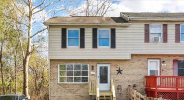 127 WOODRIDGE CT, STEPHENS CITY, Virginia 22655, 2 Bedrooms Bedrooms, ,1 BathroomBathrooms,Residential,For sale,127 WOODRIDGE CT,VAFV2037980 MLS # VAFV2037980