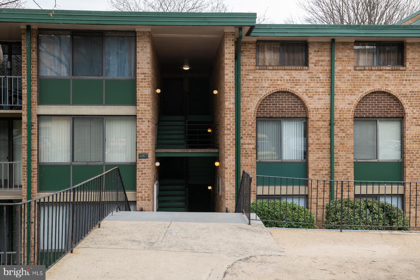 487 N ARMISTEAD ST #101, ALEXANDRIA, Virginia 22312, 1 Bedroom Bedrooms, ,1 BathroomBathrooms,Residential,For sale,487 N ARMISTEAD ST #101,VAAX2051646 MLS # VAAX2051646