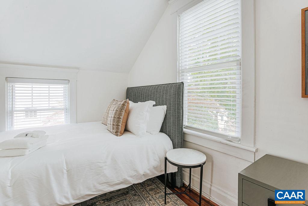 126 MAYWOOD LN, CHARLOTTESVILLE, Virginia 22903, 3 Bedrooms Bedrooms, ,2 BathroomsBathrooms,Residential,For sale,126 MAYWOOD LN,670942 MLS # 670942 126 MAYWOOD LN, CHARLOTTESVILLE, Virginia 22903, 3 Bedrooms Bedrooms, ,2 BathroomsBathrooms,Residential,For sale,126 MAYWOOD LN,670942 MLS # 670942