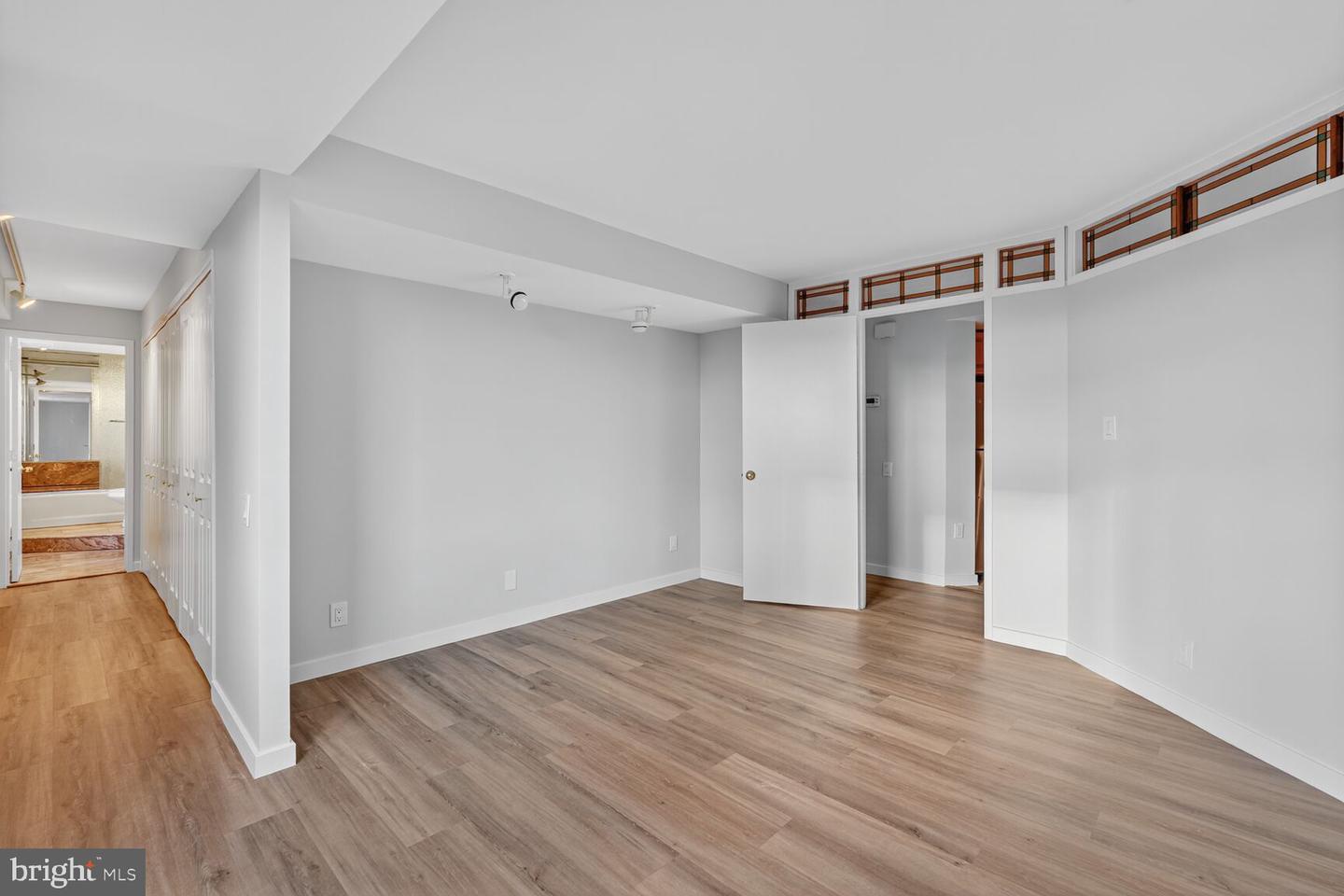 3 WASHINGTON CIR NW #905, WASHINGTON, District Of Columbia 20037, 1 Bedroom Bedrooms, ,1 BathroomBathrooms,Residential,For sale,3 WASHINGTON CIR NW #905,DCDC2231220 MLS # DCDC2231220 3 WASHINGTON CIR NW #905, WASHINGTON, District Of Columbia 20037, 1 Bedroom Bedrooms, ,1 BathroomBathrooms,Residential,For sale,3 WASHINGTON CIR NW #905,DCDC2231220 MLS # DCDC2231220