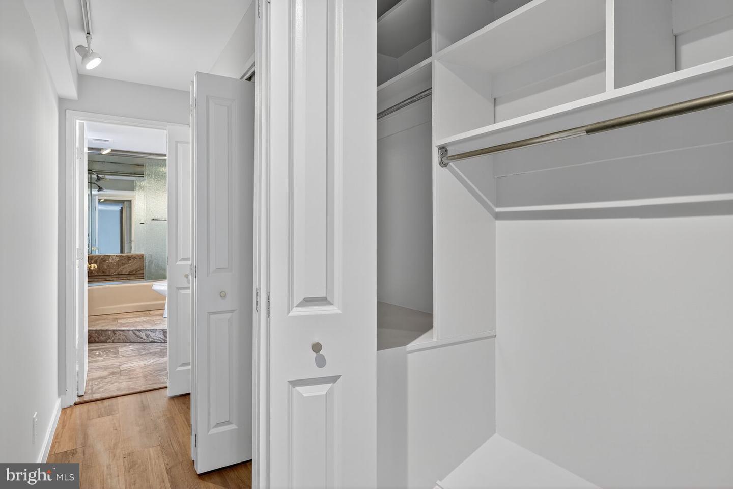 3 WASHINGTON CIR NW #905, WASHINGTON, District Of Columbia 20037, 1 Bedroom Bedrooms, ,1 BathroomBathrooms,Residential,For sale,3 WASHINGTON CIR NW #905,DCDC2231220 MLS # DCDC2231220 3 WASHINGTON CIR NW #905, WASHINGTON, District Of Columbia 20037, 1 Bedroom Bedrooms, ,1 BathroomBathrooms,Residential,For sale,3 WASHINGTON CIR NW #905,DCDC2231220 MLS # DCDC2231220