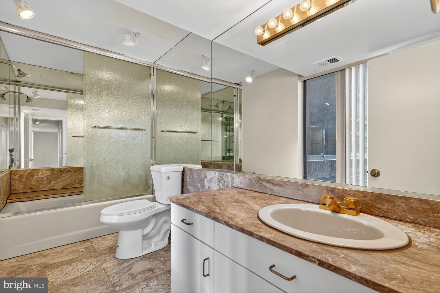 3 WASHINGTON CIR NW #905, WASHINGTON, District Of Columbia 20037, 1 Bedroom Bedrooms, ,1 BathroomBathrooms,Residential,For sale,3 WASHINGTON CIR NW #905,DCDC2231220 MLS # DCDC2231220 3 WASHINGTON CIR NW #905, WASHINGTON, District Of Columbia 20037, 1 Bedroom Bedrooms, ,1 BathroomBathrooms,Residential,For sale,3 WASHINGTON CIR NW #905,DCDC2231220 MLS # DCDC2231220