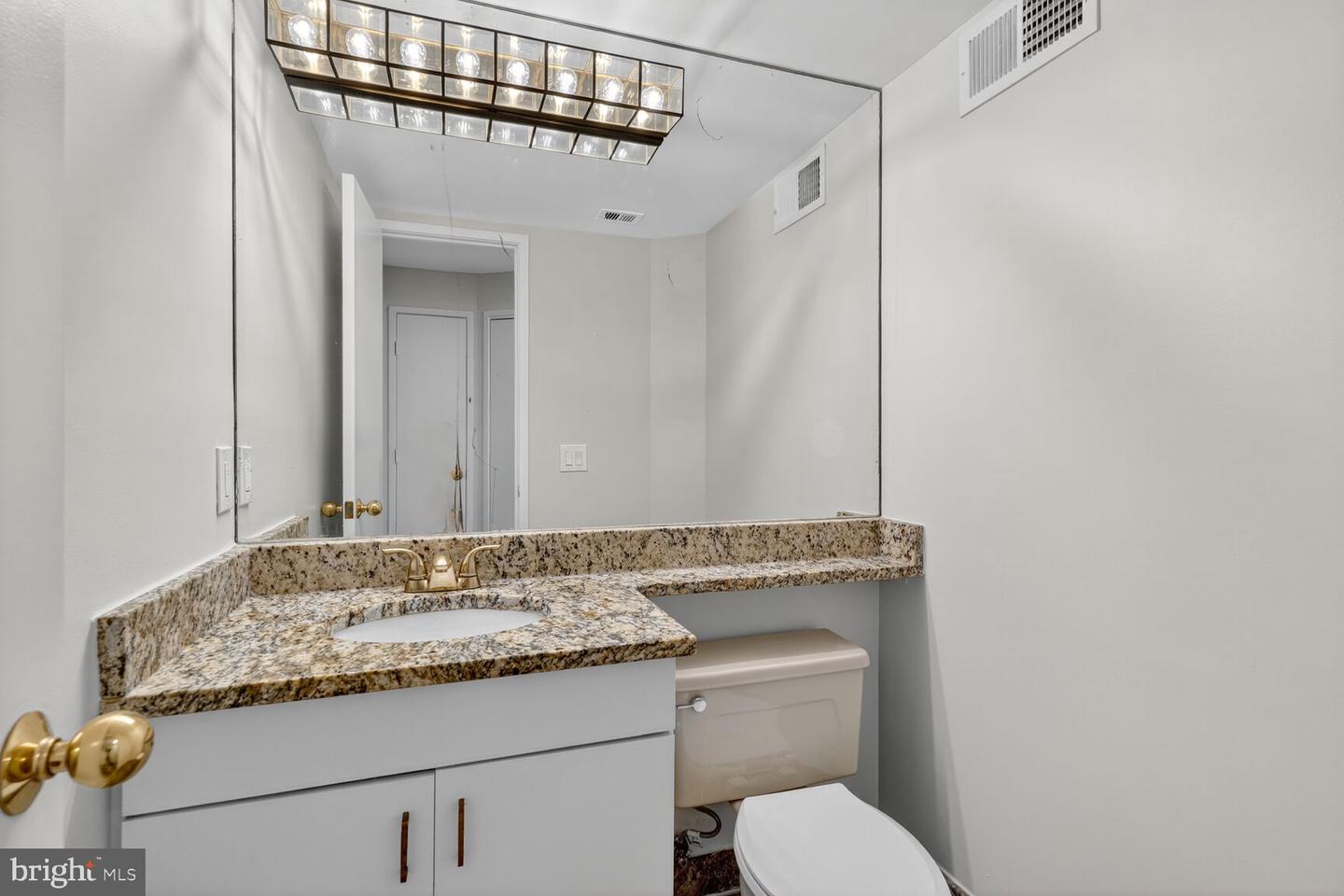 3 WASHINGTON CIR NW #905, WASHINGTON, District Of Columbia 20037, 1 Bedroom Bedrooms, ,1 BathroomBathrooms,Residential,For sale,3 WASHINGTON CIR NW #905,DCDC2231220 MLS # DCDC2231220 3 WASHINGTON CIR NW #905, WASHINGTON, District Of Columbia 20037, 1 Bedroom Bedrooms, ,1 BathroomBathrooms,Residential,For sale,3 WASHINGTON CIR NW #905,DCDC2231220 MLS # DCDC2231220