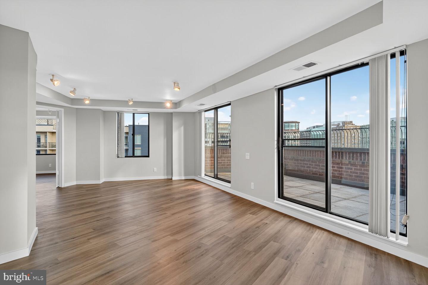 3 WASHINGTON CIR NW #905, WASHINGTON, District Of Columbia 20037, 1 Bedroom Bedrooms, ,1 BathroomBathrooms,Residential,For sale,3 WASHINGTON CIR NW #905,DCDC2231220 MLS # DCDC2231220 3 WASHINGTON CIR NW #905, WASHINGTON, District Of Columbia 20037, 1 Bedroom Bedrooms, ,1 BathroomBathrooms,Residential,For sale,3 WASHINGTON CIR NW #905,DCDC2231220 MLS # DCDC2231220