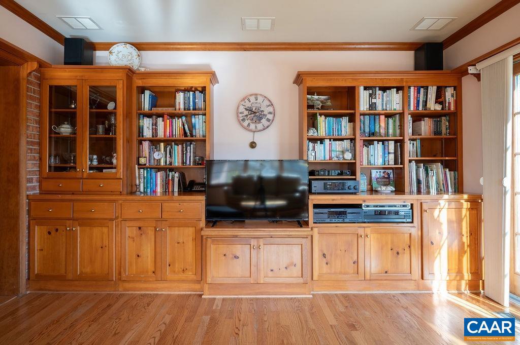 216 CAMELLIA DR, CHARLOTTESVILLE, Virginia 22903, 3 Bedrooms Bedrooms, ,2 BathroomsBathrooms,Residential,For sale,216 CAMELLIA DR,670979 MLS # 670979 216 CAMELLIA DR, CHARLOTTESVILLE, Virginia 22903, 3 Bedrooms Bedrooms, ,2 BathroomsBathrooms,Residential,For sale,216 CAMELLIA DR,670979 MLS # 670979