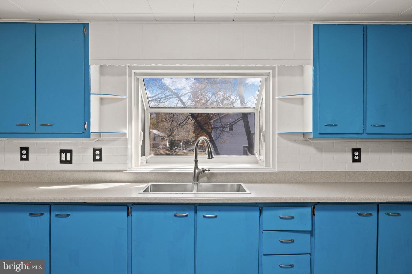 8 STONES THROW WAY, STAFFORD, Virginia 22554, 4 Bedrooms Bedrooms, ,2 BathroomsBathrooms,Residential,For sale,8 STONES THROW WAY,VAST2044184 MLS # VAST2044184