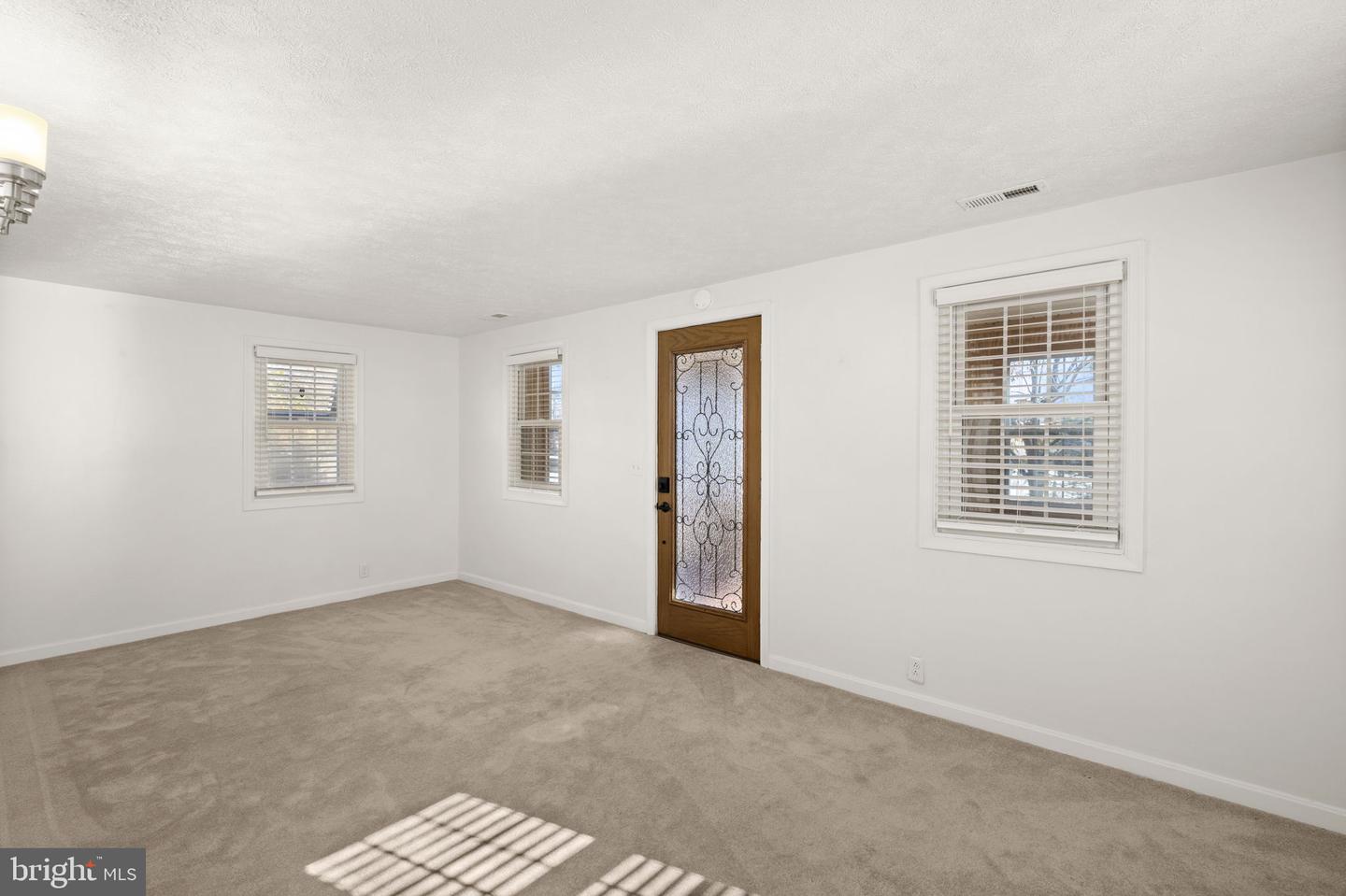 8 STONES THROW WAY, STAFFORD, Virginia 22554, 4 Bedrooms Bedrooms, ,2 BathroomsBathrooms,Residential,For sale,8 STONES THROW WAY,VAST2044184 MLS # VAST2044184