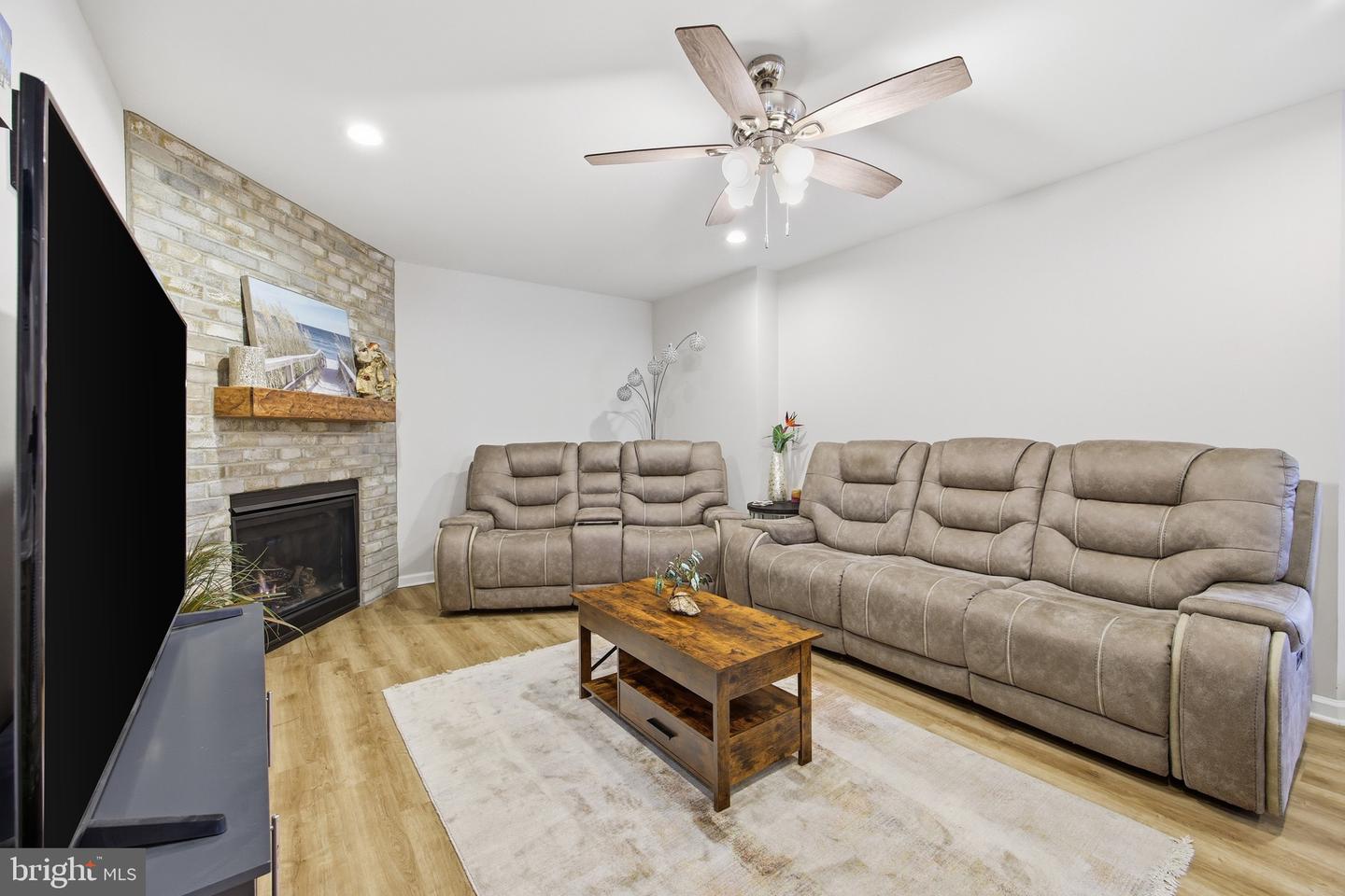 558 GREAT OAK CT, WOODSTOCK, Virginia 22664, 4 Bedrooms Bedrooms, ,3 BathroomsBathrooms,Residential,For sale,558 GREAT OAK CT,VASH2012978 MLS # VASH2012978