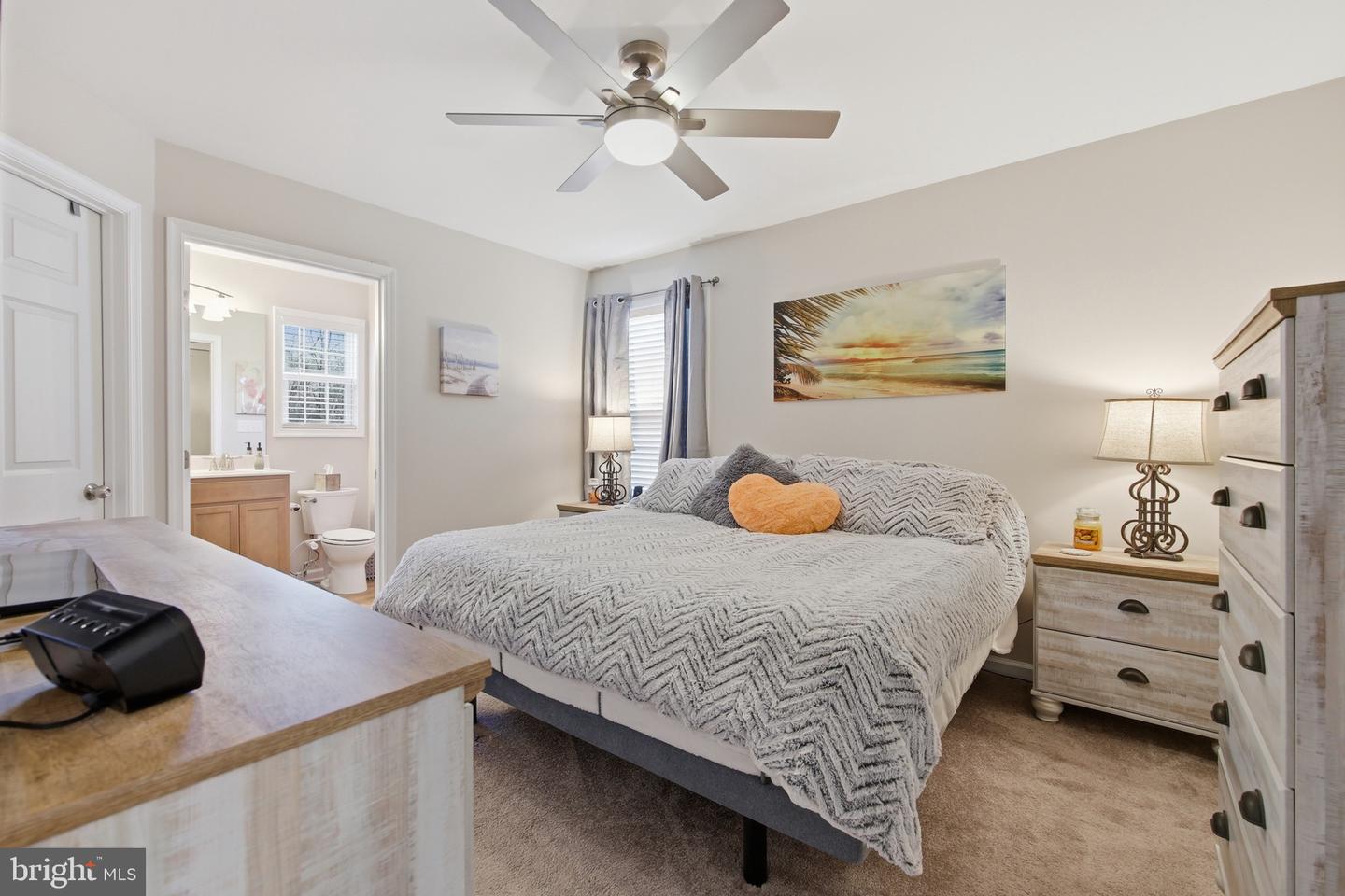 558 GREAT OAK CT, WOODSTOCK, Virginia 22664, 4 Bedrooms Bedrooms, ,3 BathroomsBathrooms,Residential,For sale,558 GREAT OAK CT,VASH2012978 MLS # VASH2012978