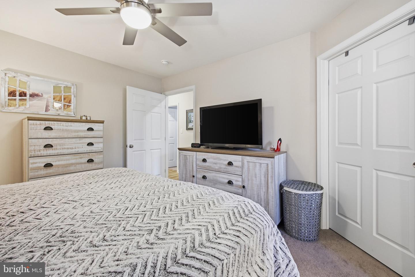 558 GREAT OAK CT, WOODSTOCK, Virginia 22664, 4 Bedrooms Bedrooms, ,3 BathroomsBathrooms,Residential,For sale,558 GREAT OAK CT,VASH2012978 MLS # VASH2012978