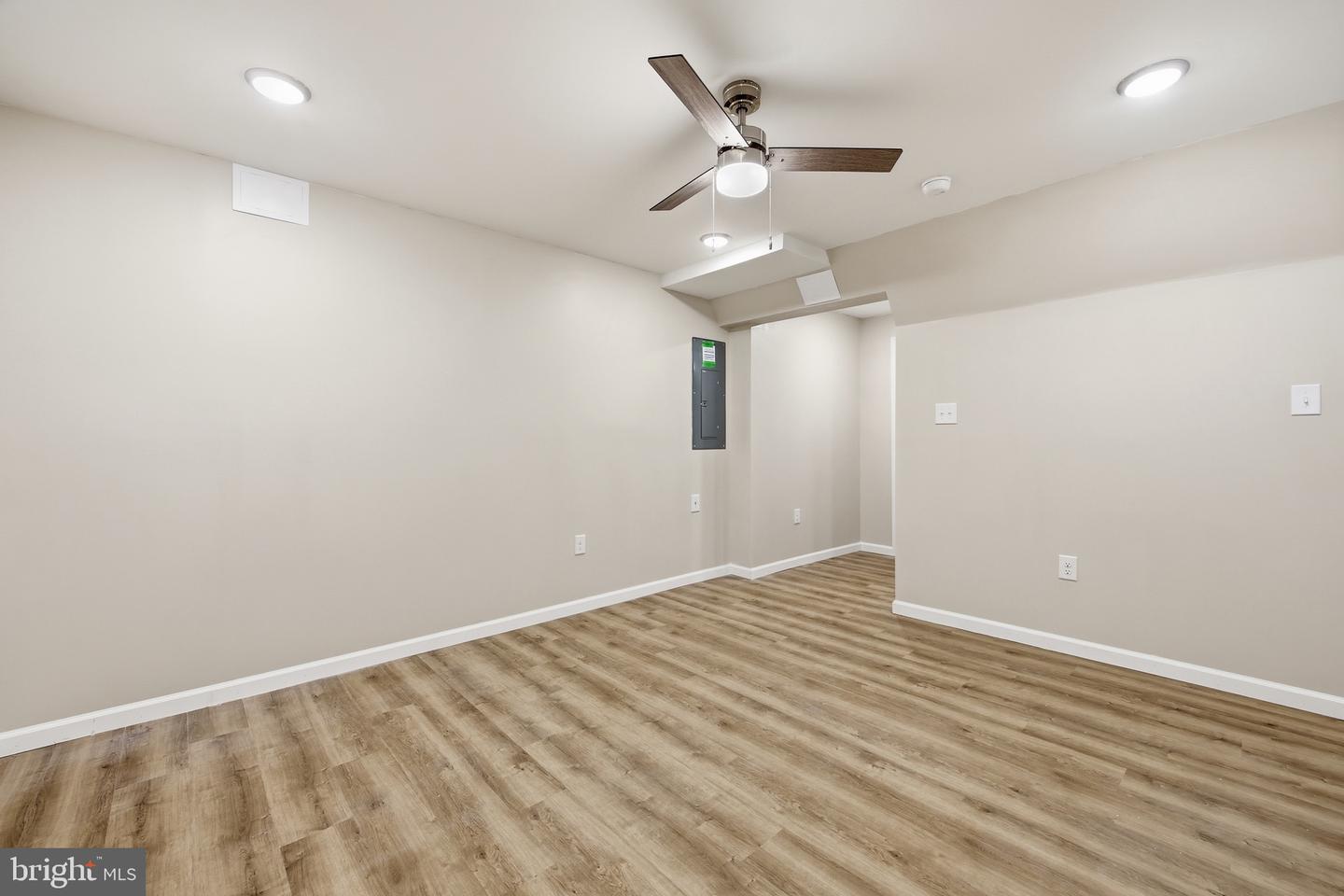 558 GREAT OAK CT, WOODSTOCK, Virginia 22664, 4 Bedrooms Bedrooms, ,3 BathroomsBathrooms,Residential,For sale,558 GREAT OAK CT,VASH2012978 MLS # VASH2012978