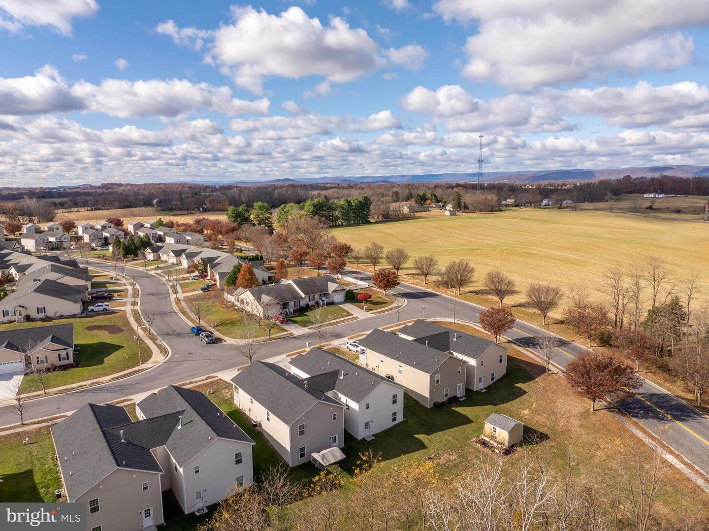 558 GREAT OAK CT, WOODSTOCK, Virginia 22664, 4 Bedrooms Bedrooms, ,3 BathroomsBathrooms,Residential,For sale,558 GREAT OAK CT,VASH2012978 MLS # VASH2012978