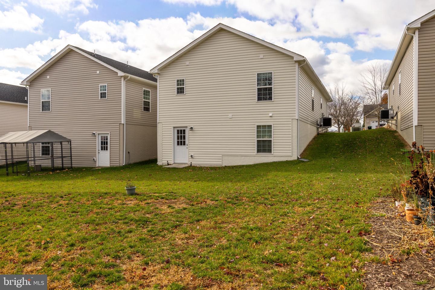 558 GREAT OAK CT, WOODSTOCK, Virginia 22664, 4 Bedrooms Bedrooms, ,3 BathroomsBathrooms,Residential,For sale,558 GREAT OAK CT,VASH2012978 MLS # VASH2012978