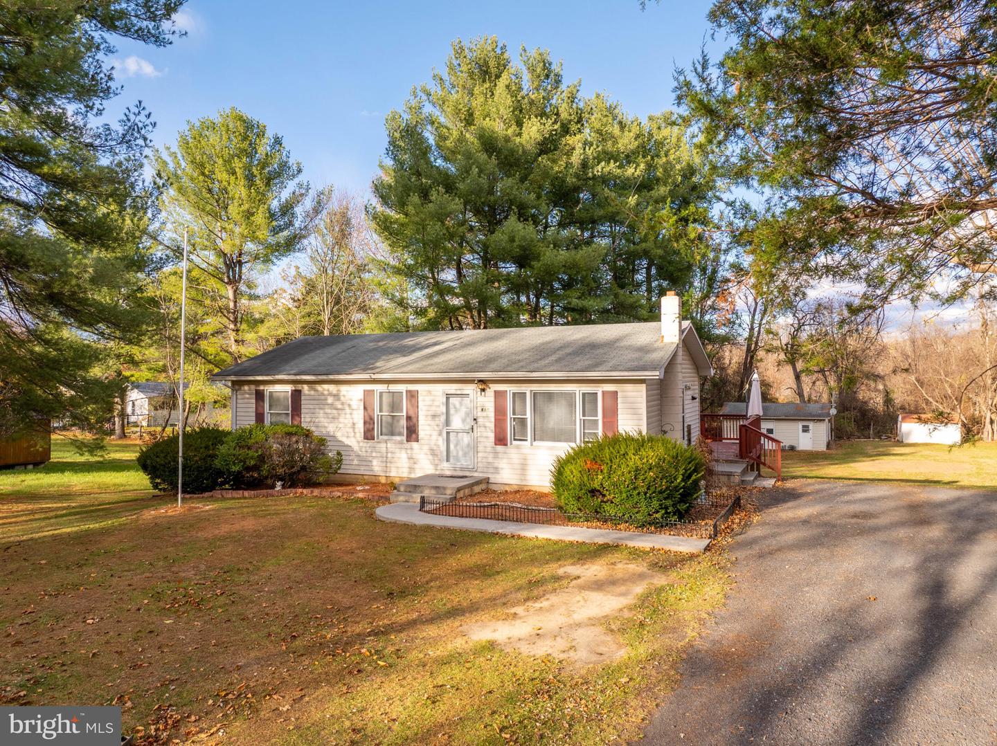 460 MASSANUTTEN DR, EDINBURG, Virginia 22824, 3 Bedrooms Bedrooms, ,2 BathroomsBathrooms,Residential,For sale,460 MASSANUTTEN DR,VASH2012980 MLS # VASH2012980