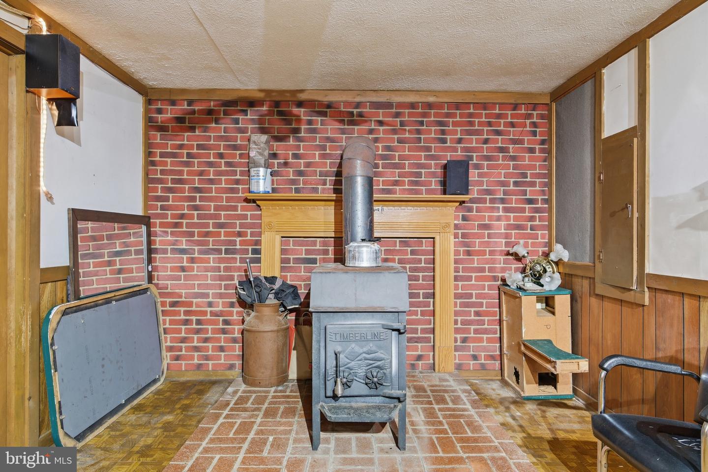 460 MASSANUTTEN DR, EDINBURG, Virginia 22824, 3 Bedrooms Bedrooms, ,2 BathroomsBathrooms,Residential,For sale,460 MASSANUTTEN DR,VASH2012980 MLS # VASH2012980