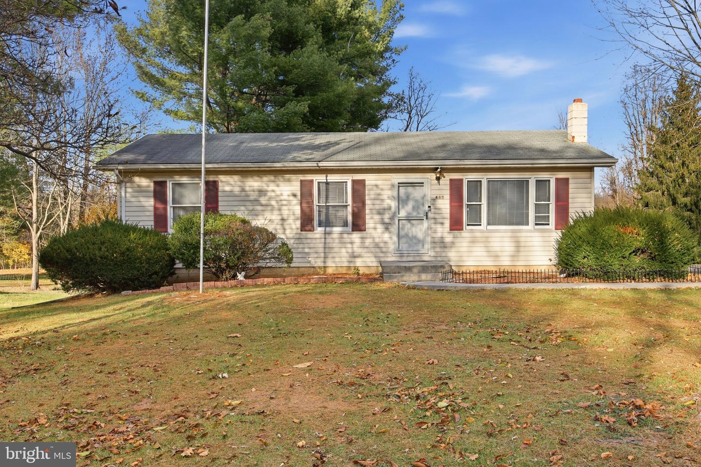 460 MASSANUTTEN DR, EDINBURG, Virginia 22824, 3 Bedrooms Bedrooms, ,2 BathroomsBathrooms,Residential,For sale,460 MASSANUTTEN DR,VASH2012980 MLS # VASH2012980