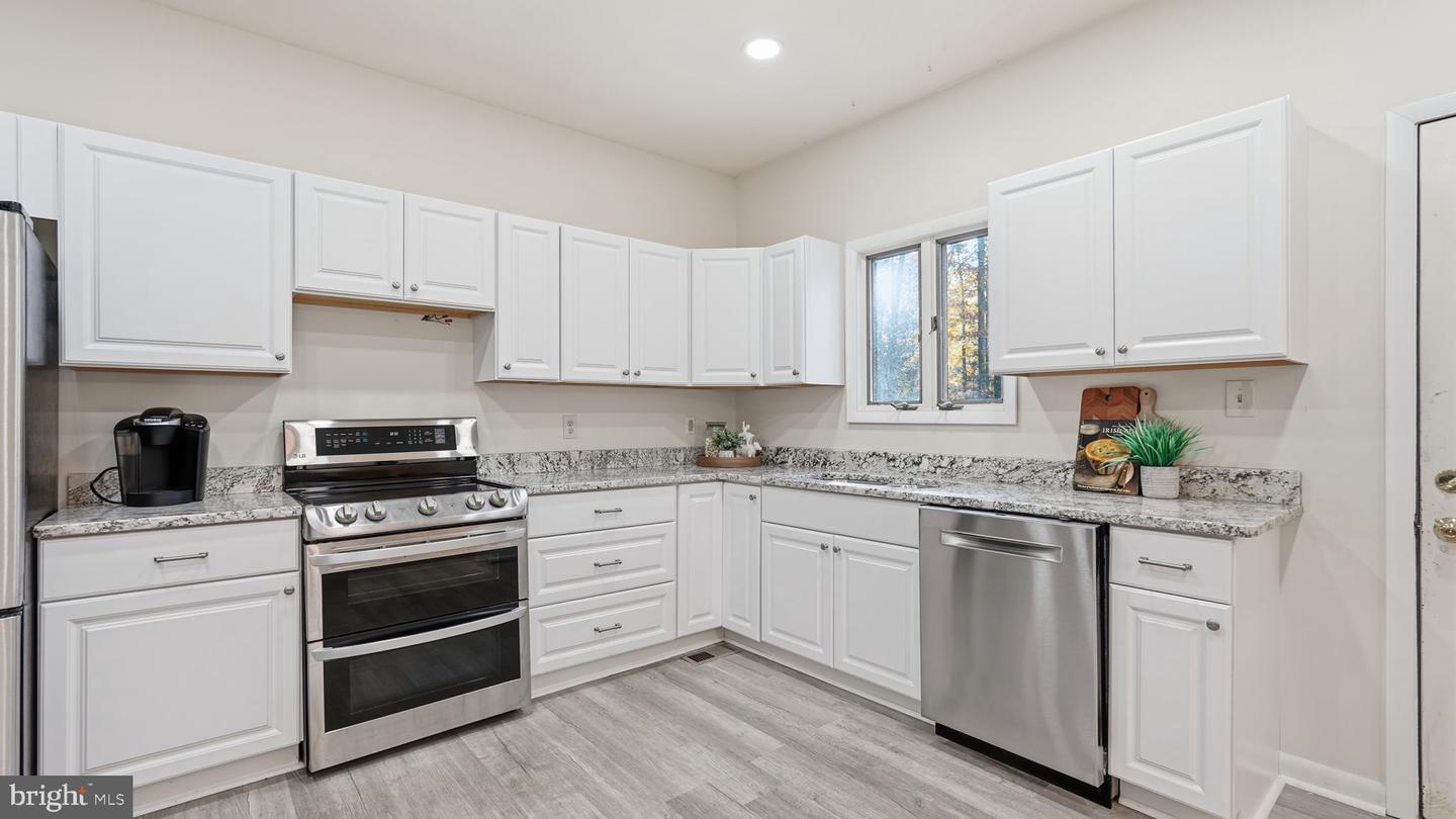 8805 PEPPERIDGE DR, SPOTSYLVANIA, Virginia 22553, 3 Bedrooms Bedrooms, ,2 BathroomsBathrooms,Residential,For sale,8805 PEPPERIDGE DR,VASP2037536 MLS # VASP2037536