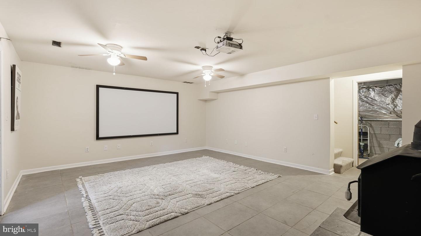 8805 PEPPERIDGE DR, SPOTSYLVANIA, Virginia 22553, 3 Bedrooms Bedrooms, ,2 BathroomsBathrooms,Residential,For sale,8805 PEPPERIDGE DR,VASP2037536 MLS # VASP2037536