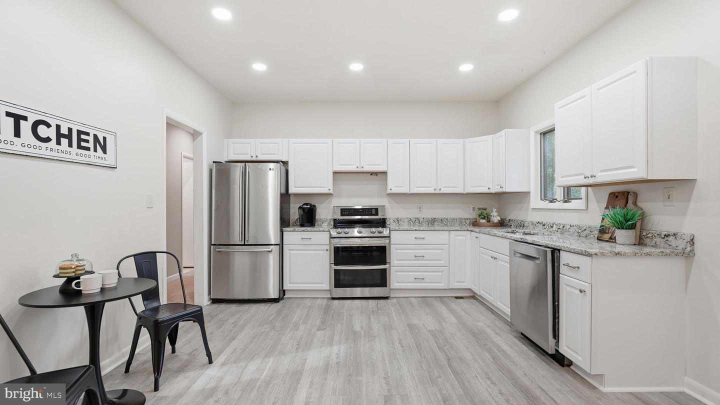 8805 PEPPERIDGE DR, SPOTSYLVANIA, Virginia 22553, 3 Bedrooms Bedrooms, ,2 BathroomsBathrooms,Residential,For sale,8805 PEPPERIDGE DR,VASP2037536 MLS # VASP2037536