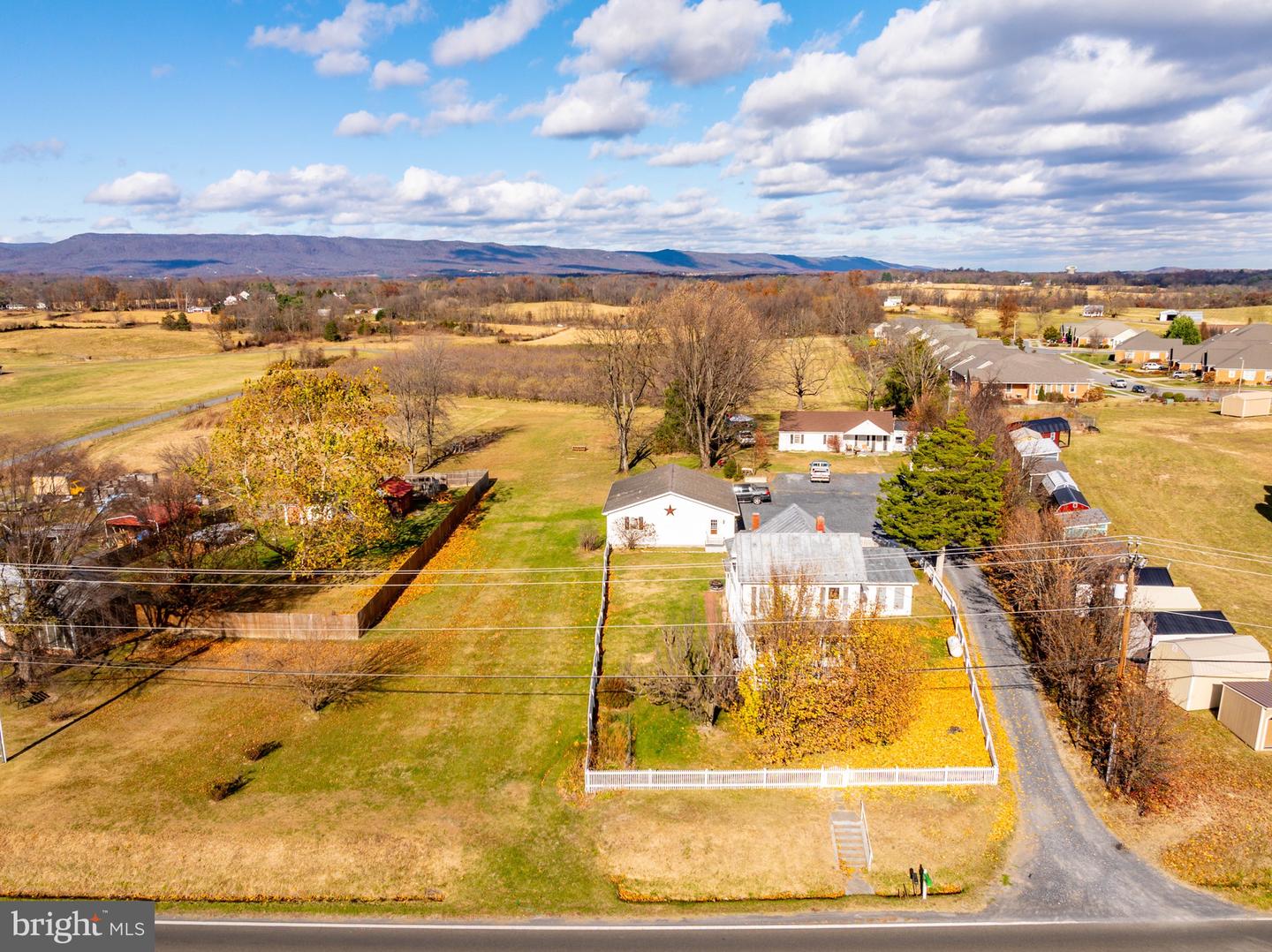 24295 SENEDO RD, WOODSTOCK, Virginia 22664, 4 Bedrooms Bedrooms, ,2 BathroomsBathrooms,Residential,For sale,24295 SENEDO RD,VASH2012982 MLS # VASH2012982