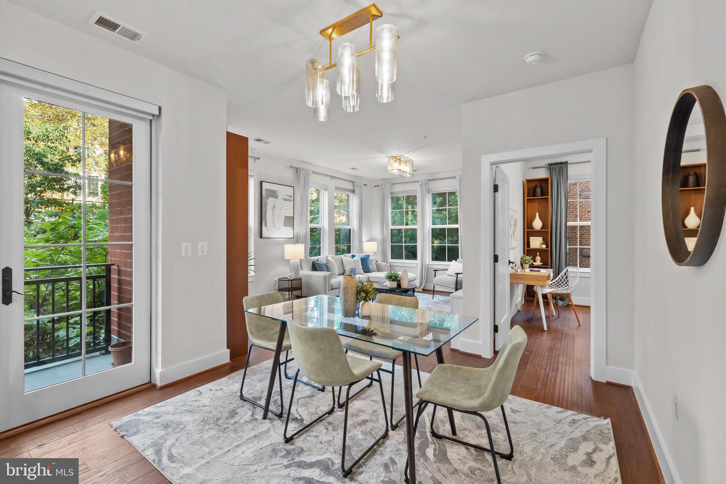 1411 KEY BLVD #304, ARLINGTON, Virginia 22209, 2 Bedrooms Bedrooms, ,2 BathroomsBathrooms,Residential,For sale,1411 KEY BLVD #304,VAAR2065976 MLS # VAAR2065976