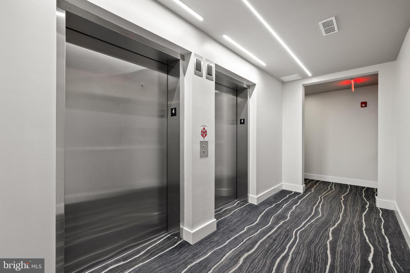 1411 KEY BLVD #304, ARLINGTON, Virginia 22209, 2 Bedrooms Bedrooms, ,2 BathroomsBathrooms,Residential,For sale,1411 KEY BLVD #304,VAAR2065976 MLS # VAAR2065976