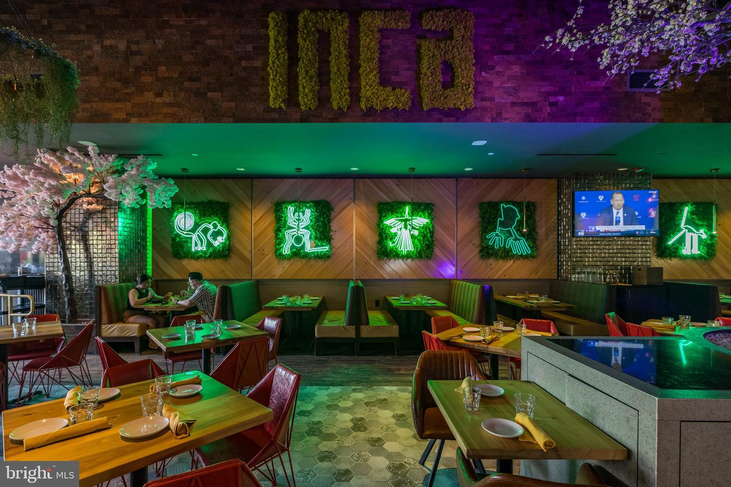 1411 KEY BLVD #304, ARLINGTON, Virginia 22209, 2 Bedrooms Bedrooms, ,2 BathroomsBathrooms,Residential,For sale,1411 KEY BLVD #304,VAAR2065976 MLS # VAAR2065976