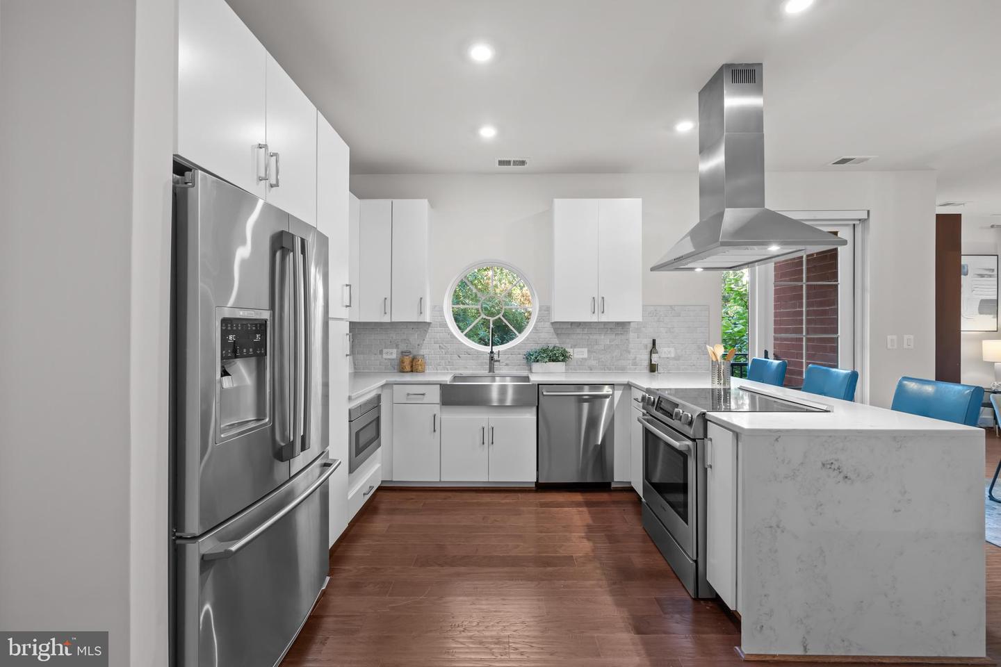 1411 KEY BLVD #304, ARLINGTON, Virginia 22209, 2 Bedrooms Bedrooms, ,2 BathroomsBathrooms,Residential,For sale,1411 KEY BLVD #304,VAAR2065976 MLS # VAAR2065976