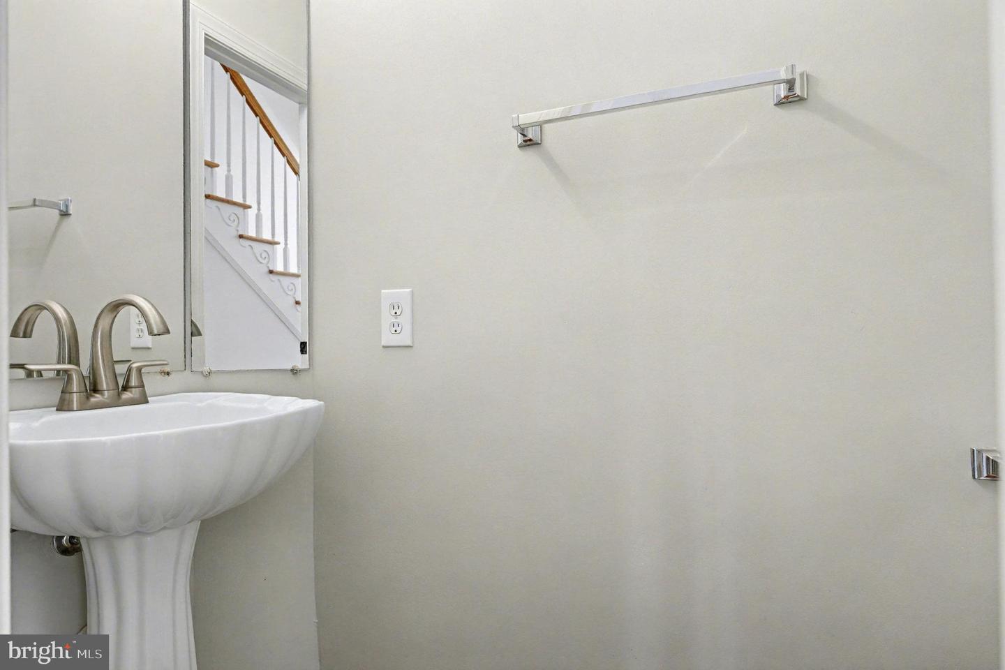 13721 PERIMETER DR, FREDERICKSBURG, Virginia 22407, 4 Bedrooms Bedrooms, ,2 BathroomsBathrooms,Residential,For sale,13721 PERIMETER DR,VASP2037540 MLS # VASP2037540