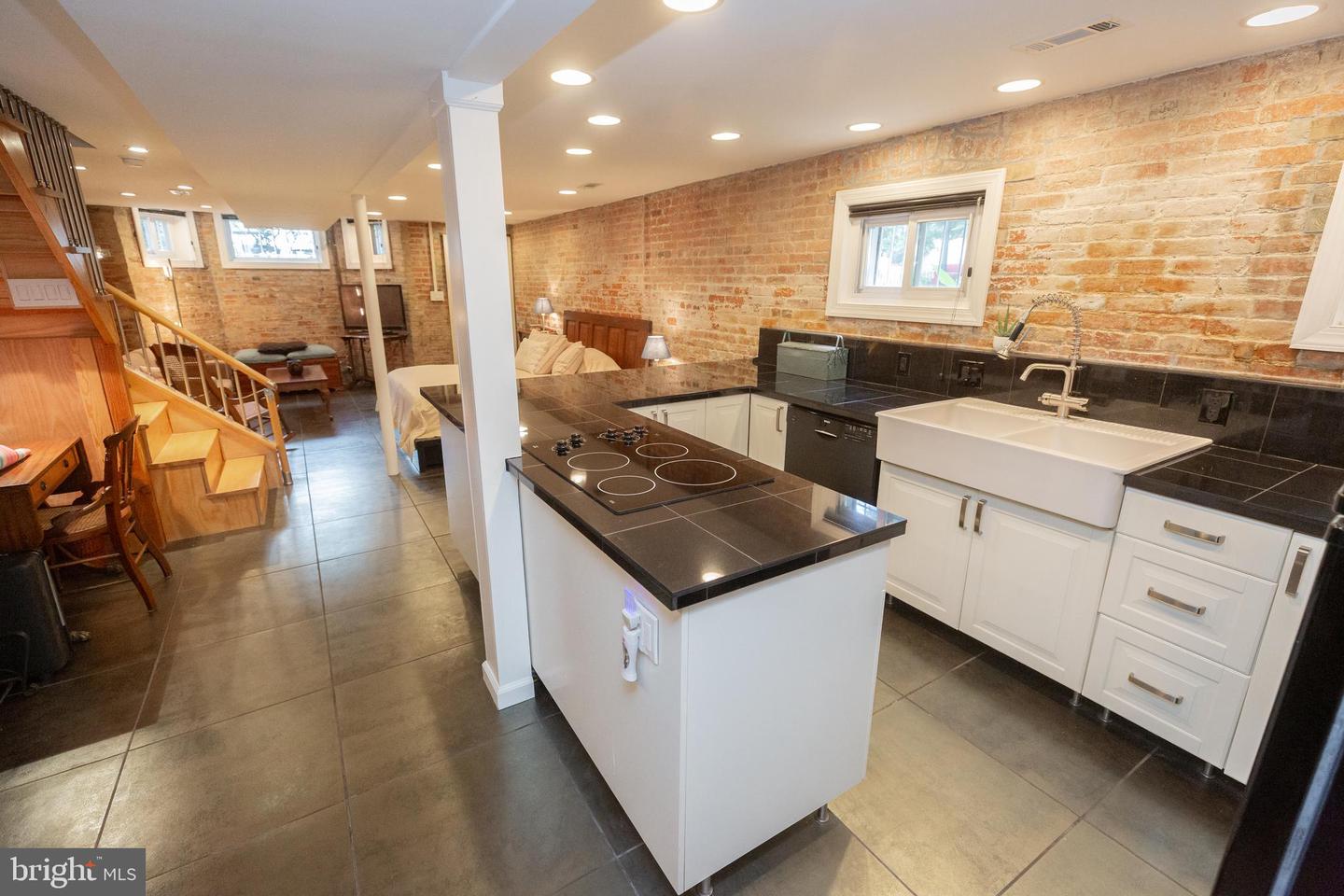 1526 1ST ST NW, WASHINGTON, District Of Columbia 20001, 3 Bedrooms Bedrooms, ,2 BathroomsBathrooms,Residential,For sale,1526 1ST ST NW,DCDC2231504 MLS # DCDC2231504