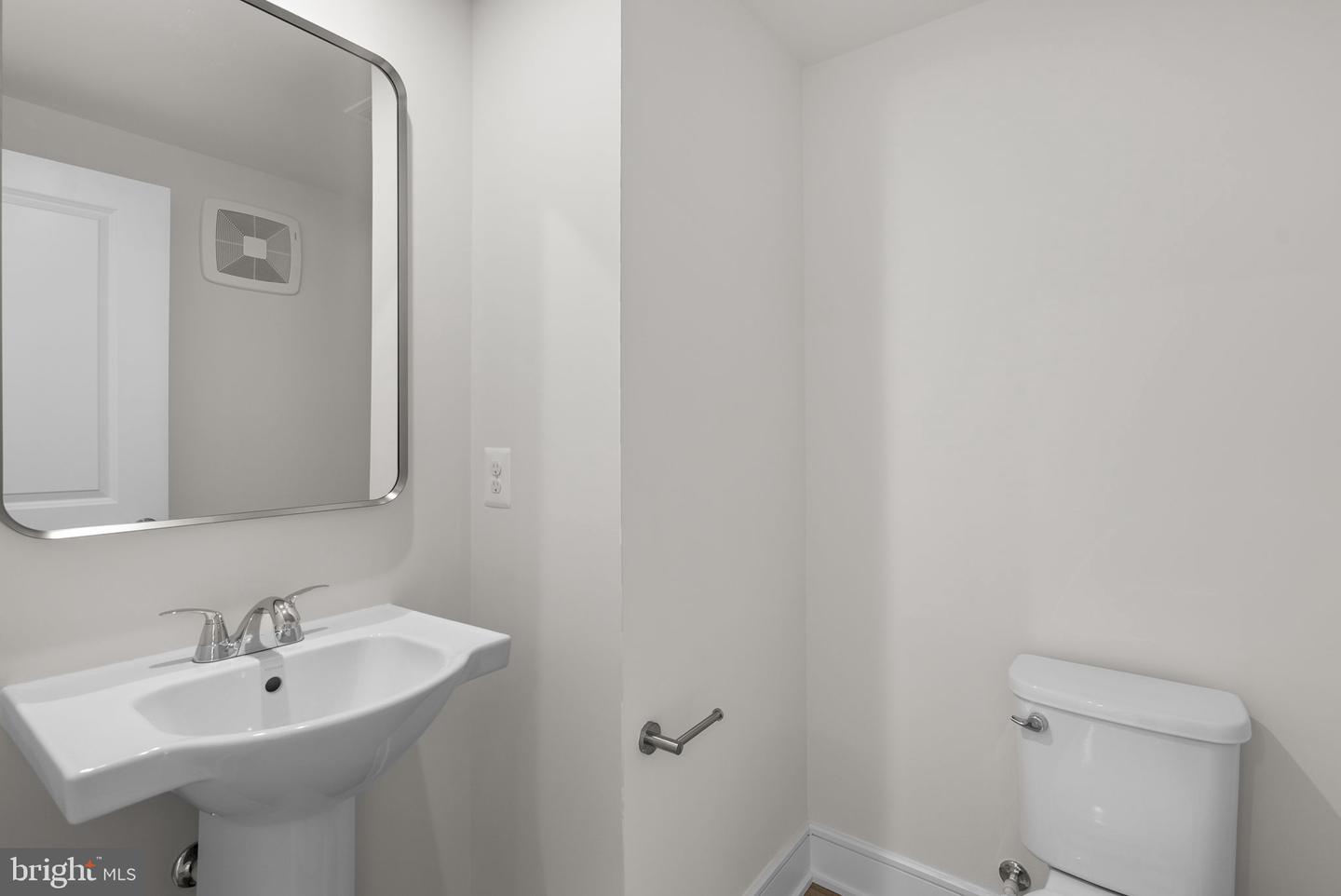 21752 DOLLIS HILL TER, BROADLANDS, Virginia 20148, 3 Bedrooms Bedrooms, ,2 BathroomsBathrooms,Residential,For sale,21752 DOLLIS HILL TER,VALO2111050 MLS # VALO2111050