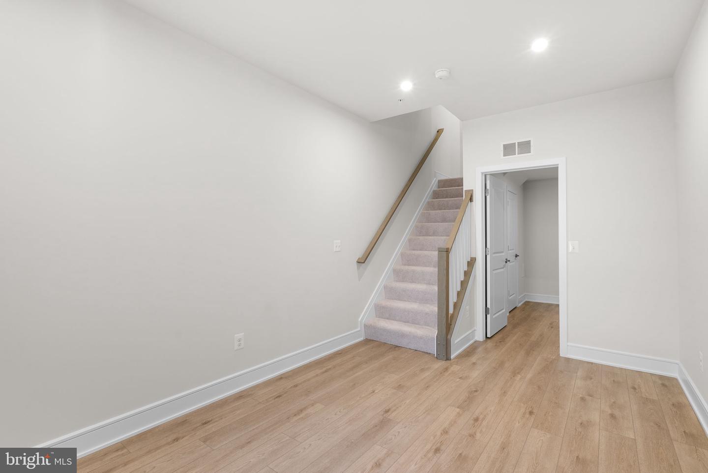 21752 DOLLIS HILL TER, BROADLANDS, Virginia 20148, 3 Bedrooms Bedrooms, ,2 BathroomsBathrooms,Residential,For sale,21752 DOLLIS HILL TER,VALO2111050 MLS # VALO2111050