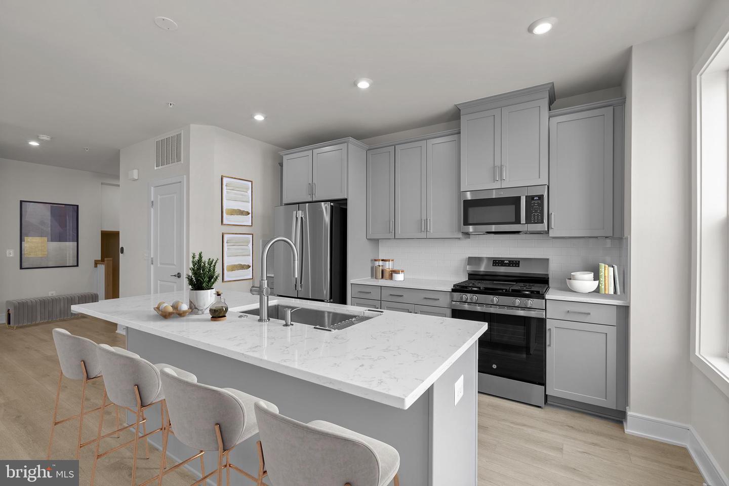 43302 FARRINGDON SQ, BROADLANDS, Virginia 20148, 3 Bedrooms Bedrooms, ,2 BathroomsBathrooms,Residential,For sale,43302 FARRINGDON SQ,VALO2111054 MLS # VALO2111054