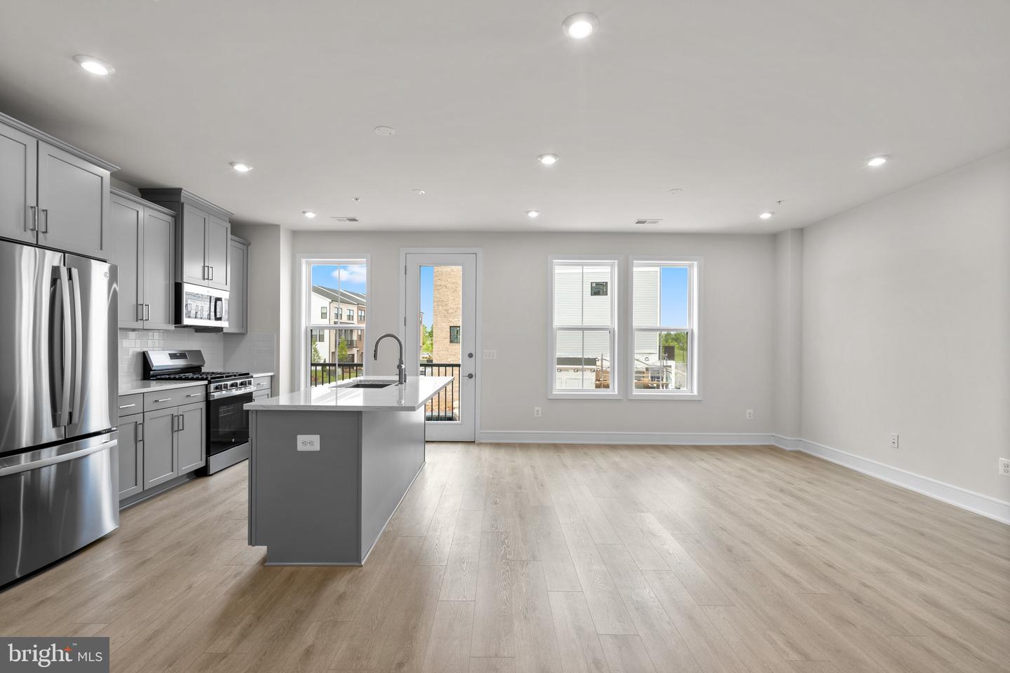 43302 FARRINGDON SQ, BROADLANDS, Virginia 20148, 3 Bedrooms Bedrooms, ,2 BathroomsBathrooms,Residential,For sale,43302 FARRINGDON SQ,VALO2111054 MLS # VALO2111054