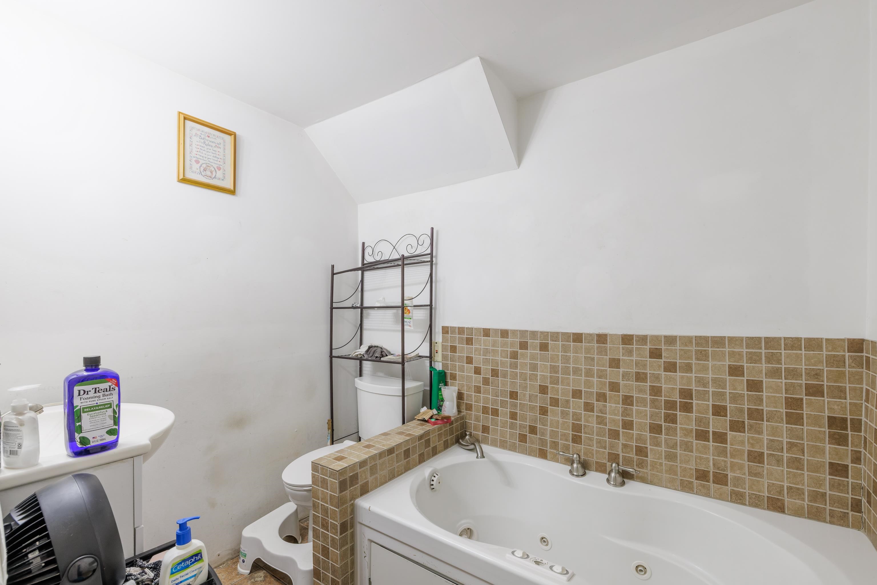 705 RICHMOND AVE, STAUNTON, Virginia 24401, ,Commercial,705 RICHMOND AVE,671011 MLS # 671011 705 RICHMOND AVE, STAUNTON, Virginia 24401, ,Commercial,705 RICHMOND AVE,671011 MLS # 671011