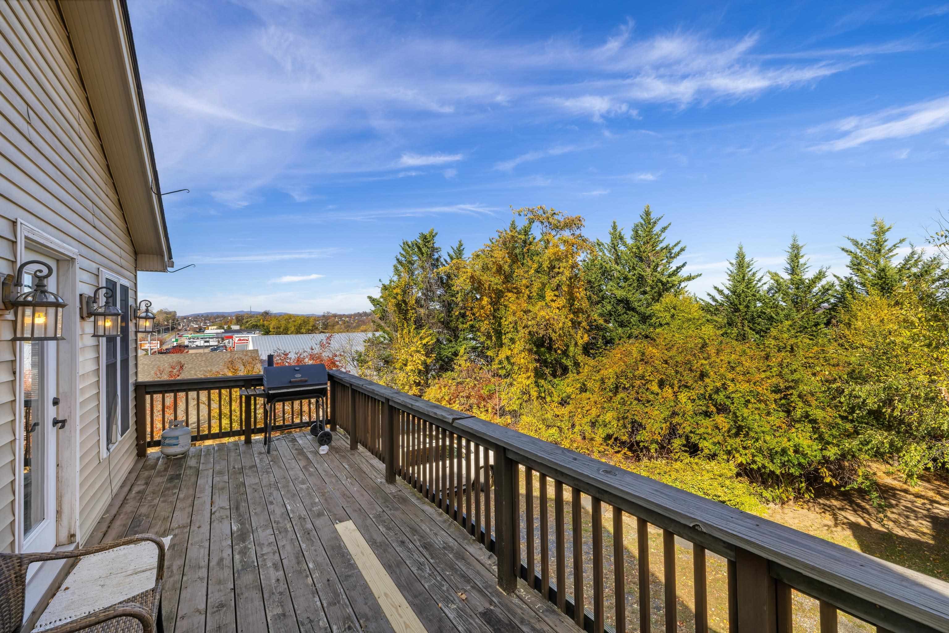 705 RICHMOND AVE, STAUNTON, Virginia 24401, ,Commercial,705 RICHMOND AVE,671011 MLS # 671011 705 RICHMOND AVE, STAUNTON, Virginia 24401, ,Commercial,705 RICHMOND AVE,671011 MLS # 671011