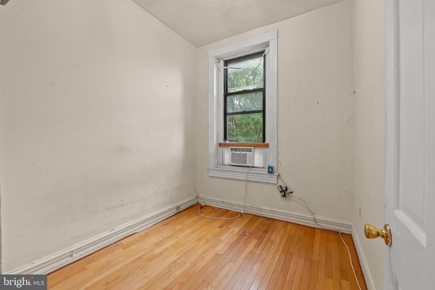 1524 6TH ST NW, WASHINGTON, District Of Columbia 20001, 5 Bedrooms Bedrooms, ,4 BathroomsBathrooms,Residential,For sale,1524 6TH ST NW,DCDC2163468 MLS # DCDC2163468