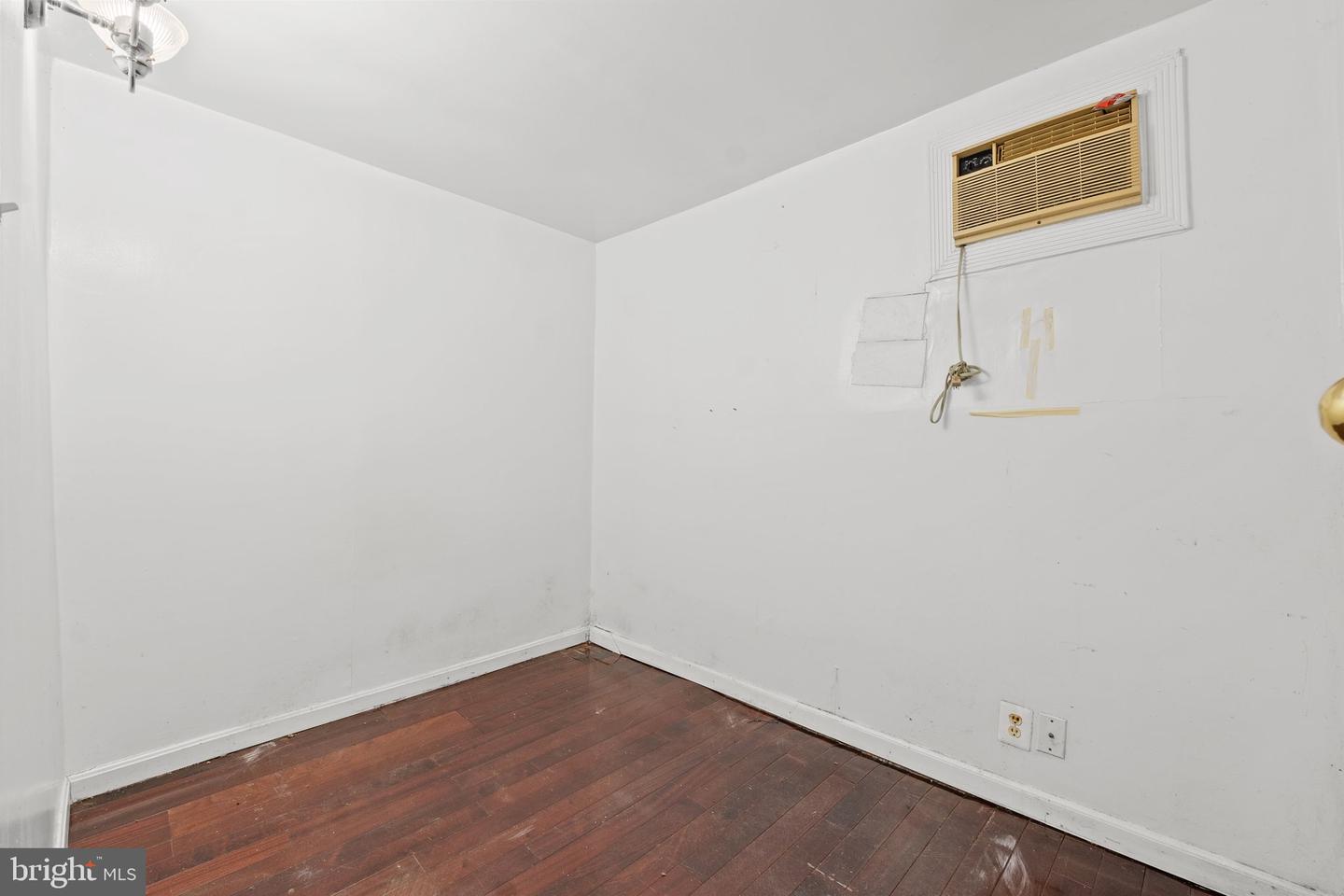 1524 6TH ST NW, WASHINGTON, District Of Columbia 20001, 5 Bedrooms Bedrooms, ,4 BathroomsBathrooms,Residential,For sale,1524 6TH ST NW,DCDC2163468 MLS # DCDC2163468